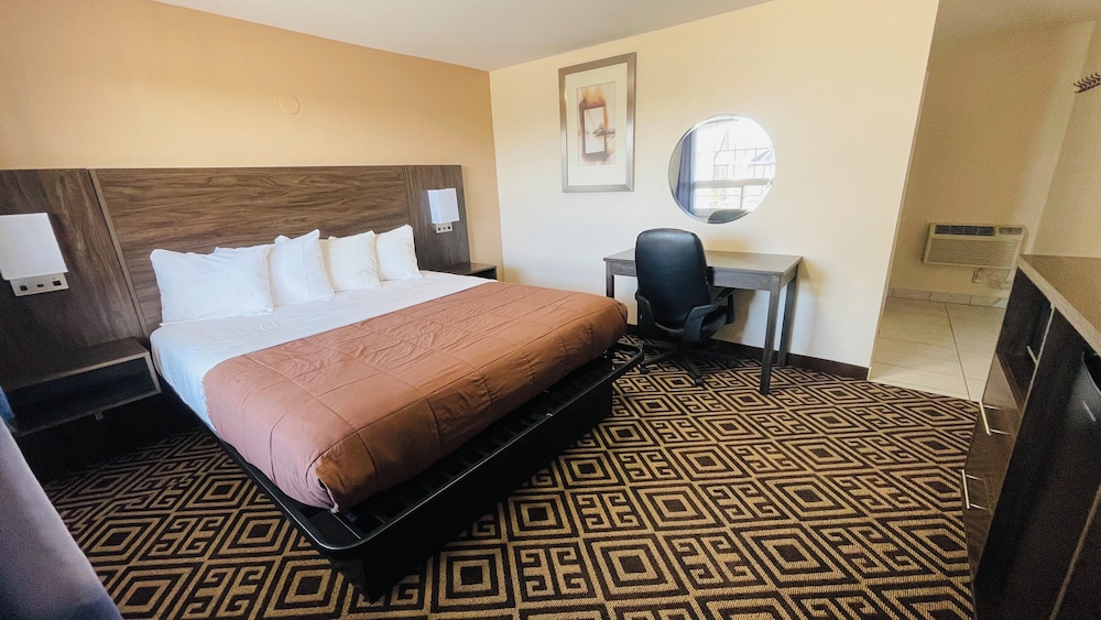 Standard Room, 1 King Bed - Photo 3