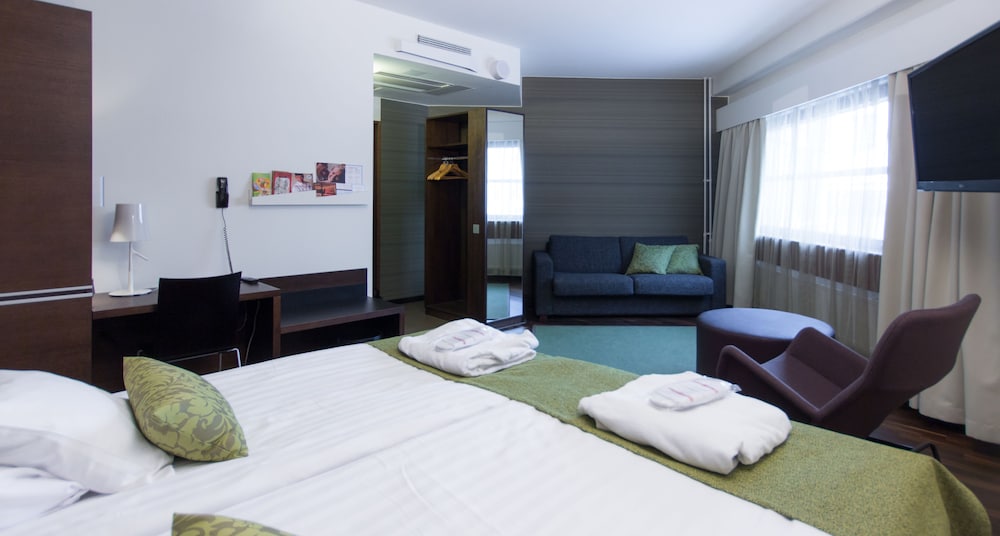 Superior Room, 1 King Bed (extra bed possibility)