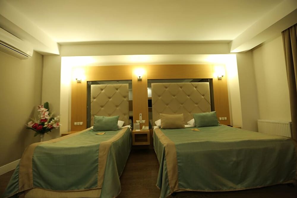 Standard Triple Room photo 1