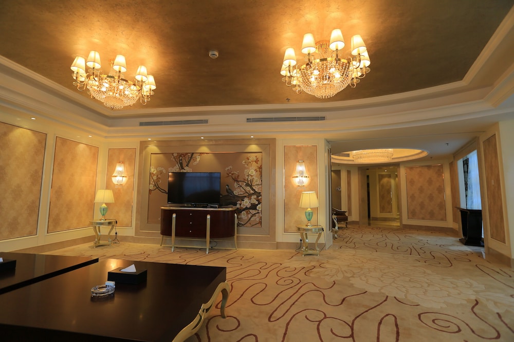 Presidential Suite photo 3