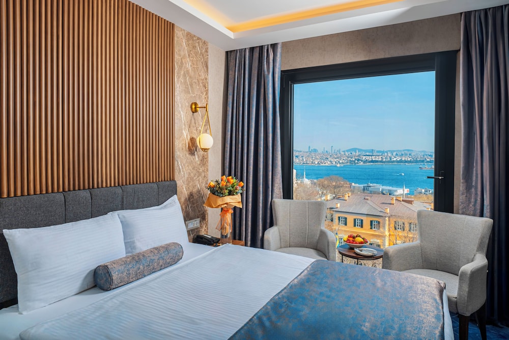 Standard Double or Twin Room, Sea View photo 1