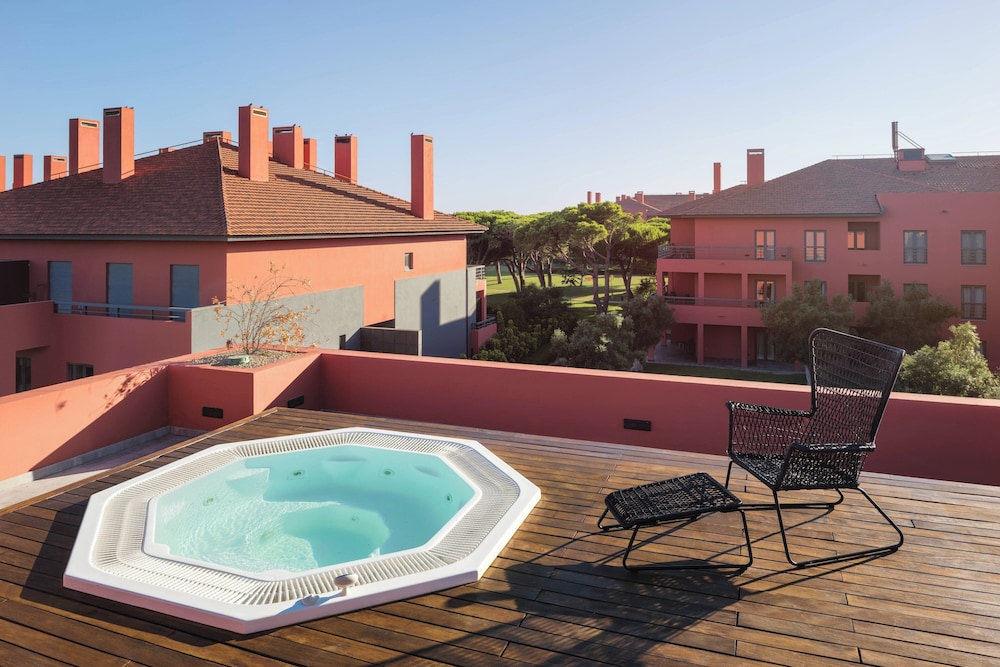 Panoramic Suite, 2 Bedrooms, Garden View (Balcony) - Photo 13