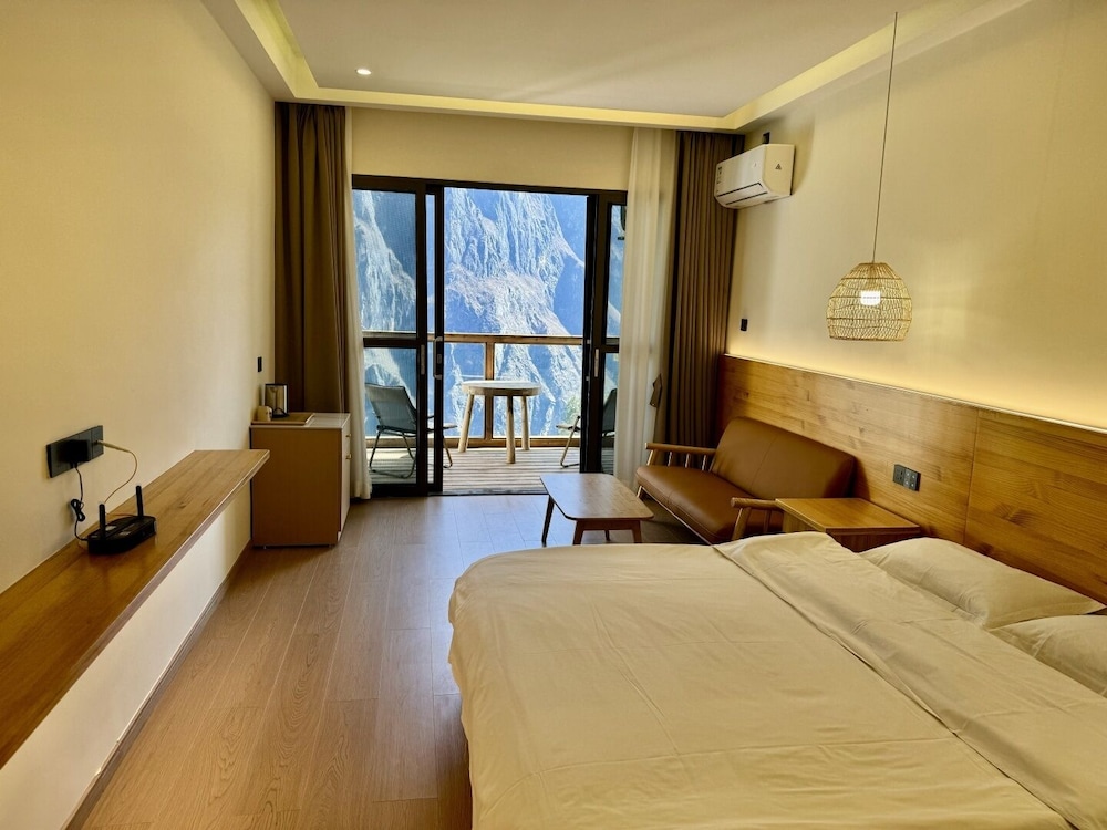 Comfort Double Room, Hill View photo 1