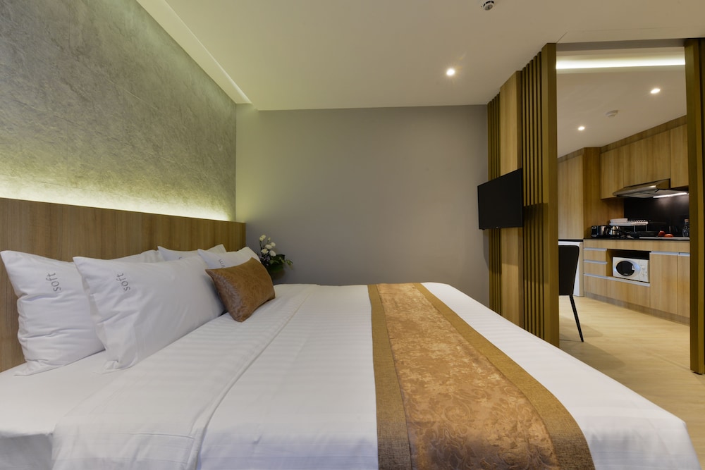 One Bedroom photo 2