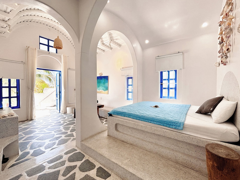 Junior Suite, Balcony, City View