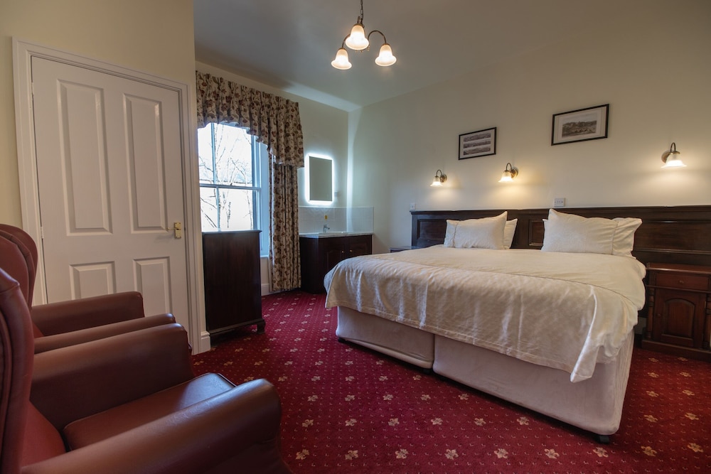 Double or Twin Room (38 steps to Second Floor, Room 8)