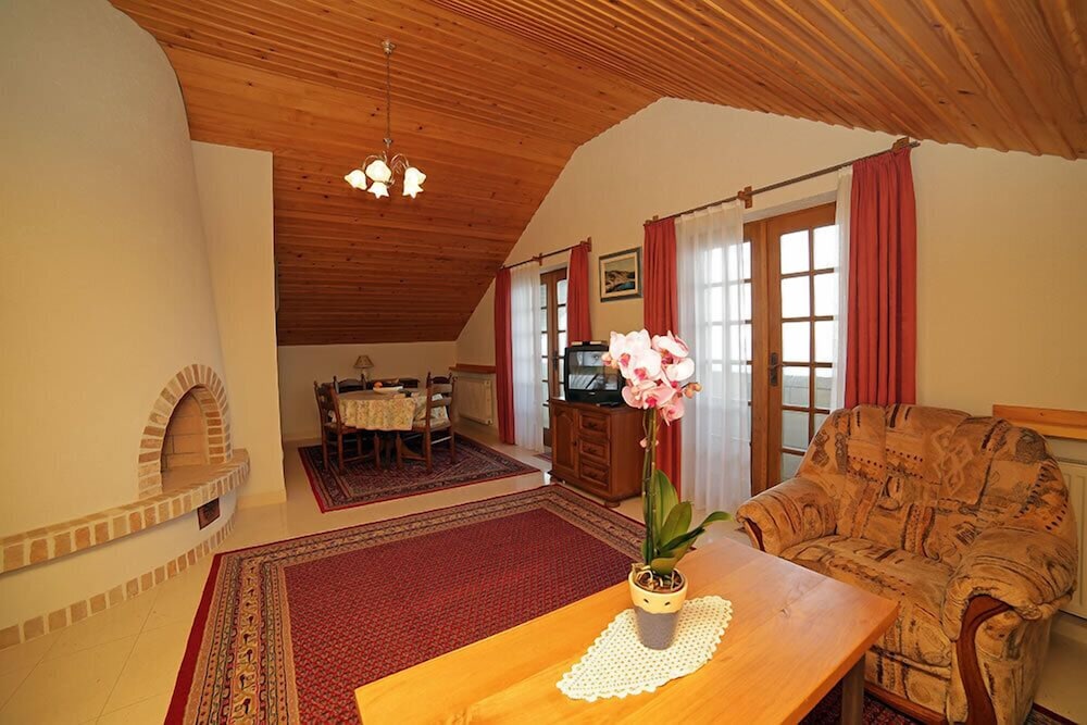 3 - Room - Apartment with 2 Balconies, Sea View and Chimney photo 1