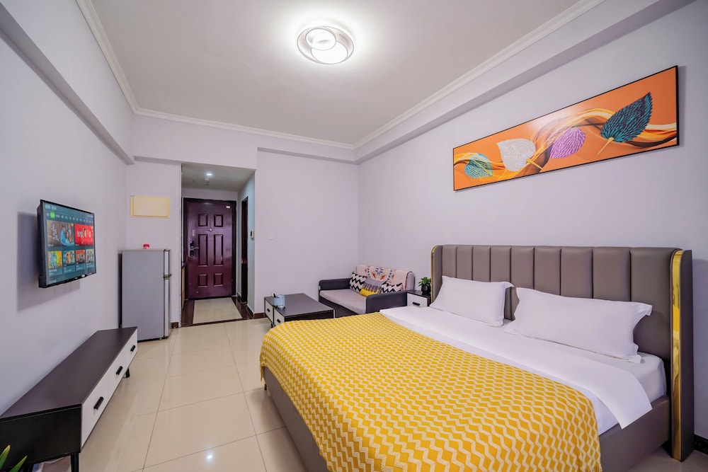 Standard King Room City View photo 2