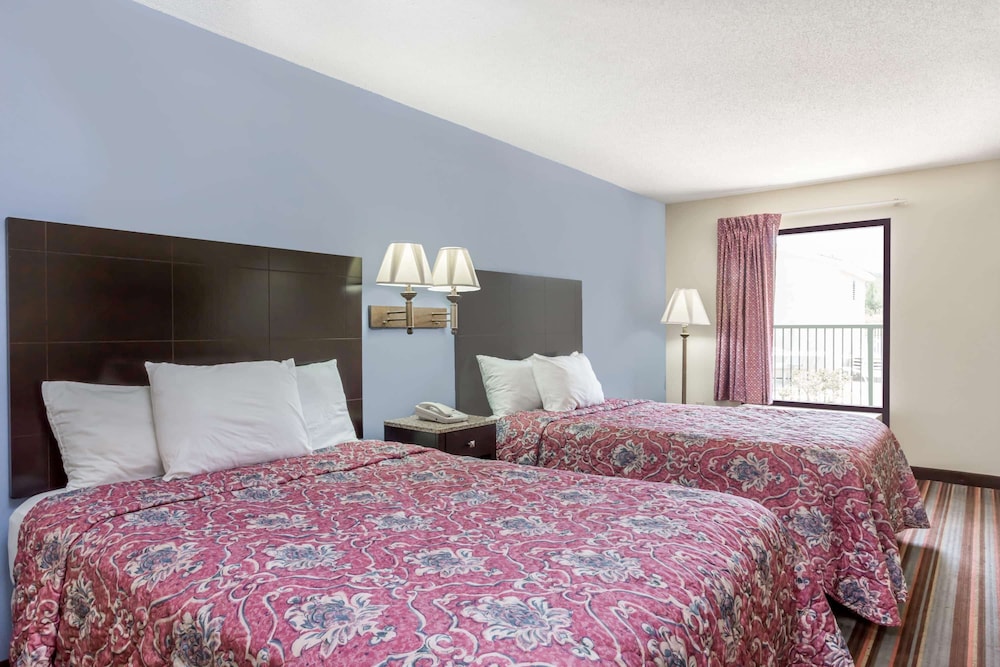 Double Room, 2 Double Beds - Photo 1