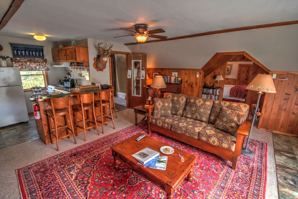 Panoramic Suite, 1 Queen Bed with Sofa bed, Balcony, River View