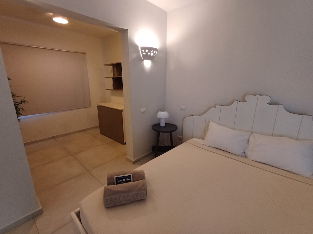 Deluxe Apartment, 1 King Bed