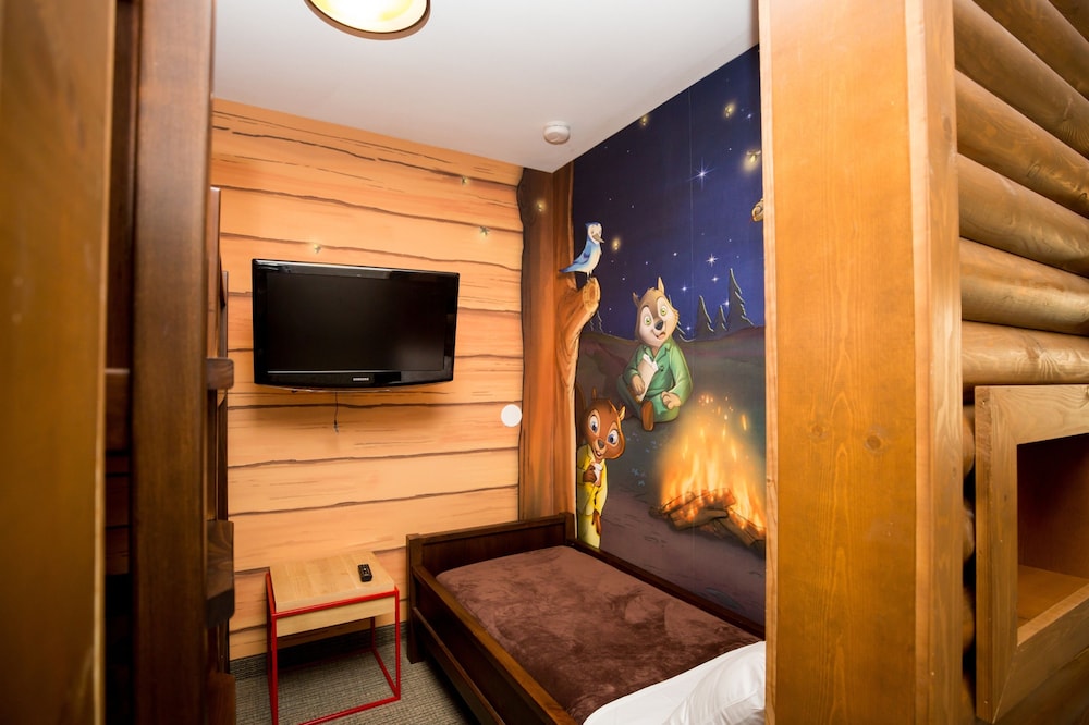 Junior Cabin Suite Balcony - Waterpark Included photo 2