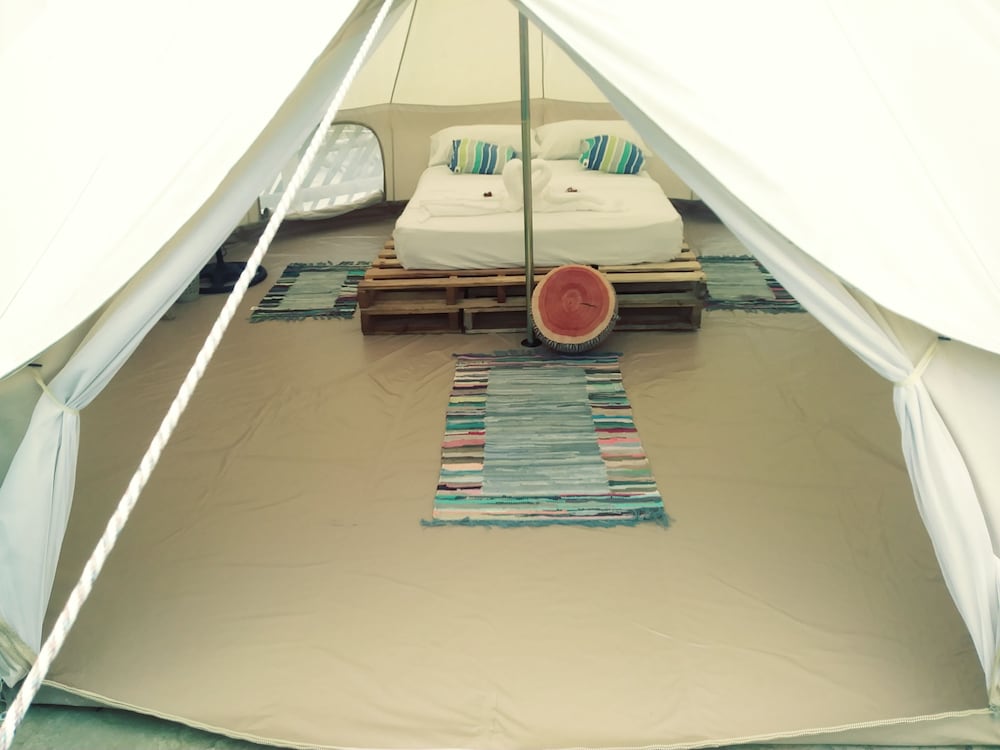 Presidential Tent, 1 King Bed, Non Smoking, Bathtub photo 2