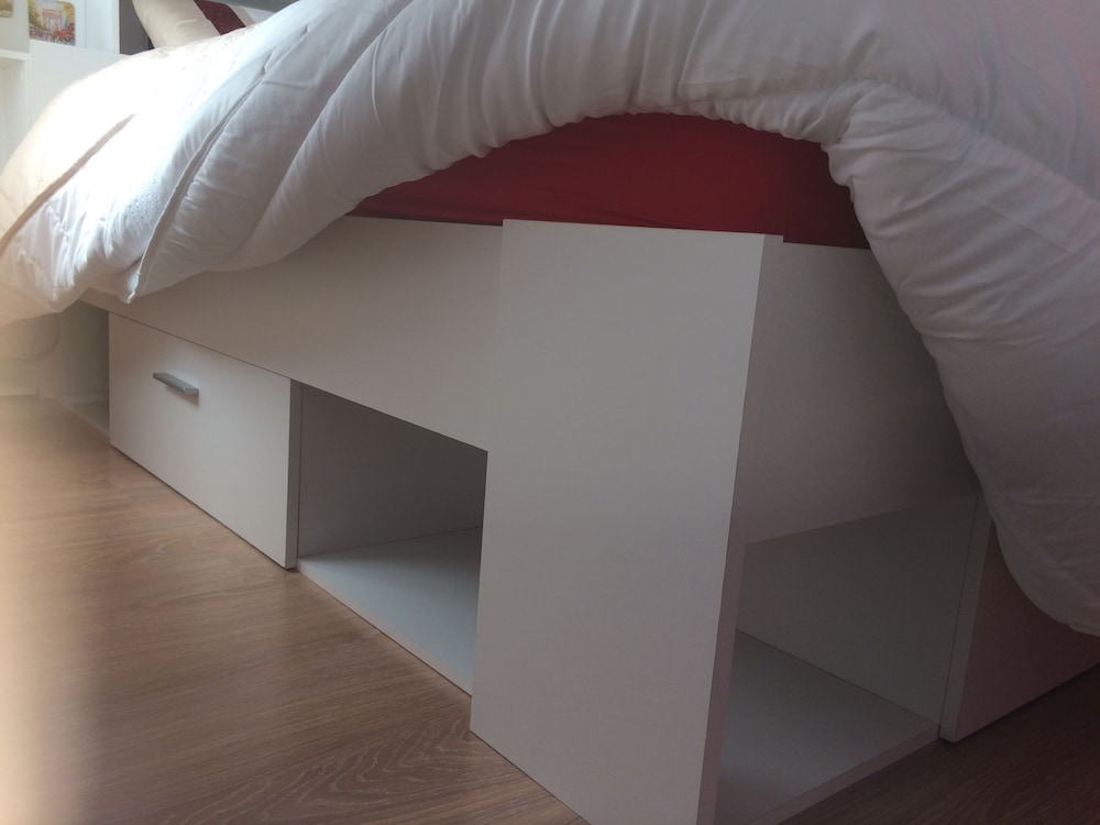 Double Room, Non Smoking, Garden View (Paris) photo 3