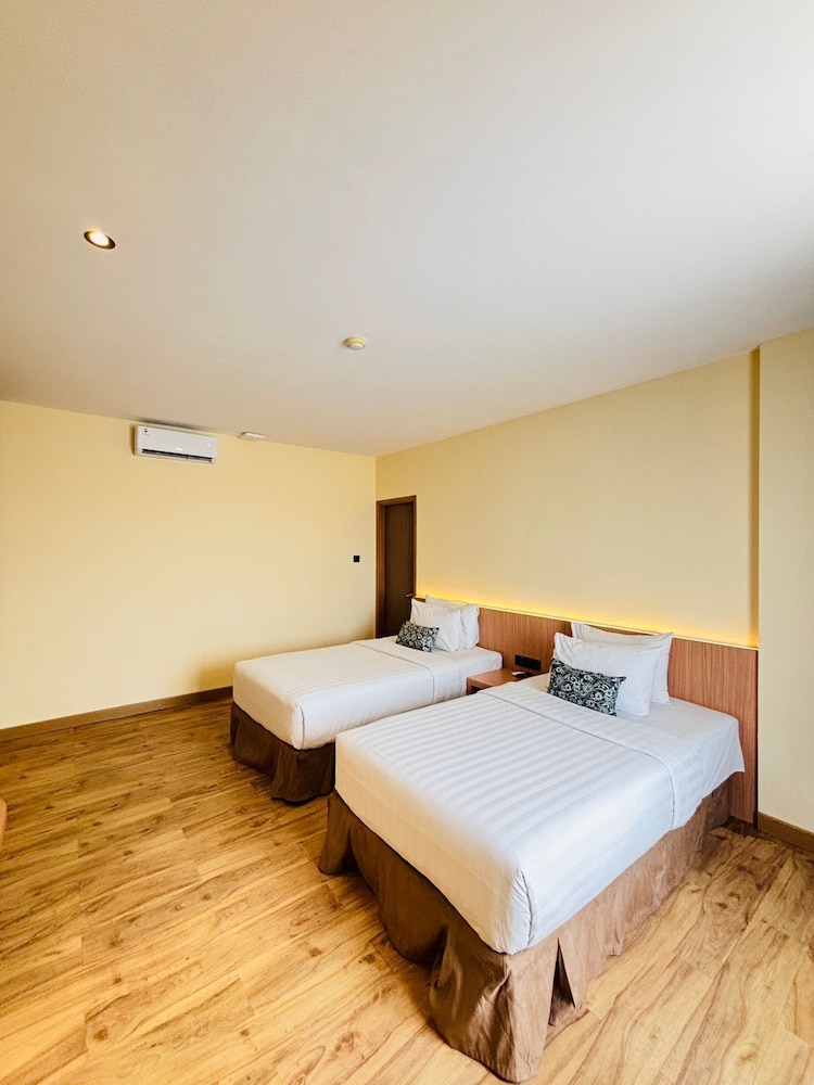 Junior Suite, 1 Bedroom - Photo 22