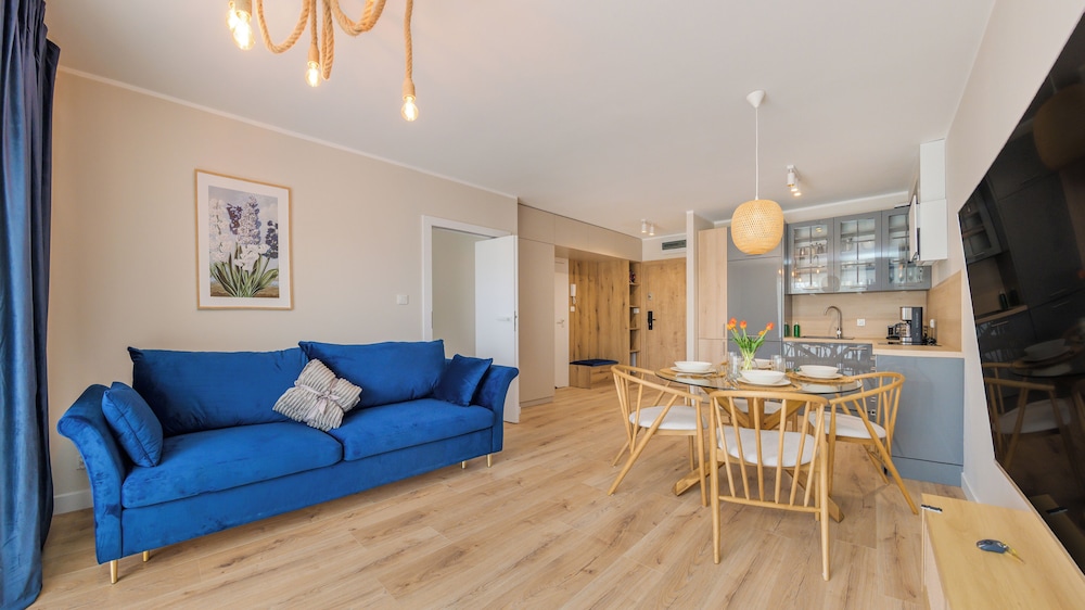 Apartment (5B) photo 1