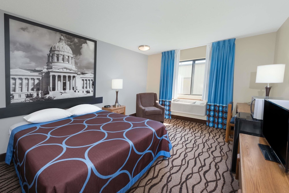 Room, Accessible photo 2