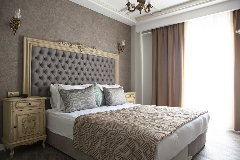 Standard Double Room, City View photo 3