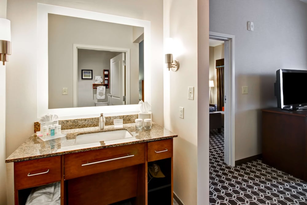 Suite, 1 King Bed
