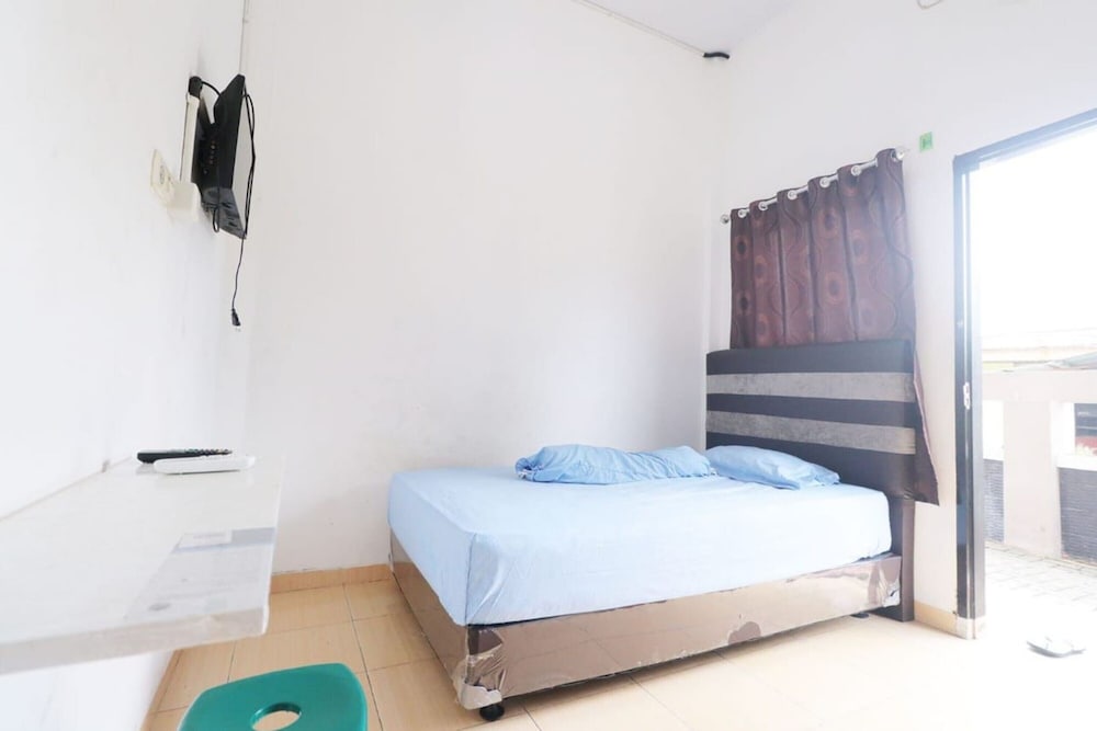 Economy Double Room photo 2