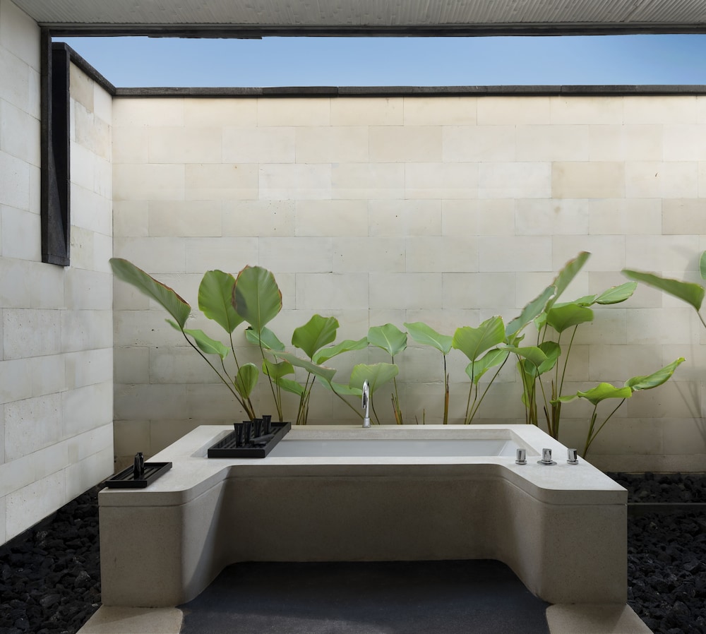 Room, 3 Bedrooms (Cliff Edge Villa) - Photo 8