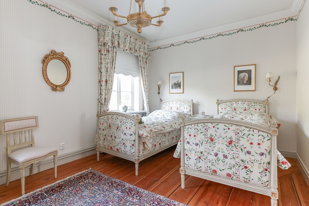 Superior Twin Room, Garden View photo 1
