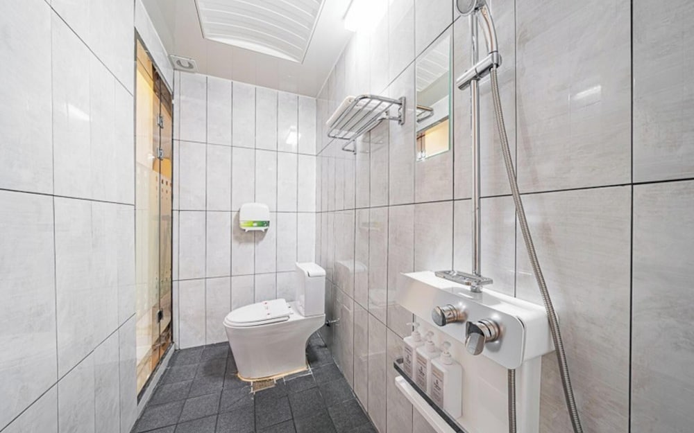 Room (Dasoni (individual indoor heated swim) photo 1