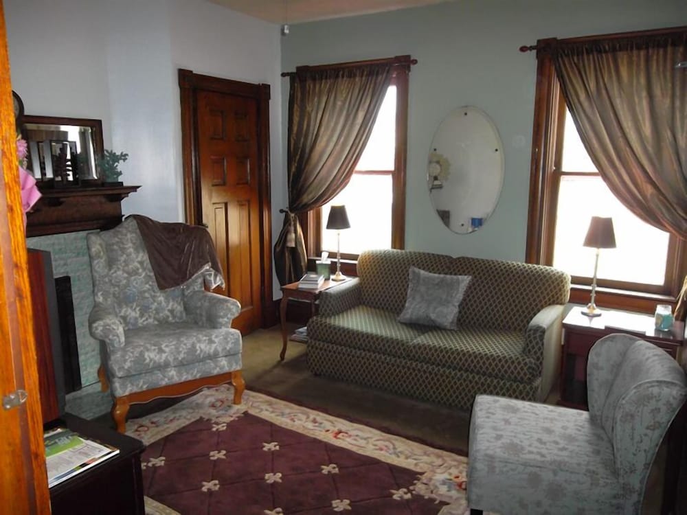 Main Street Suite photo 3