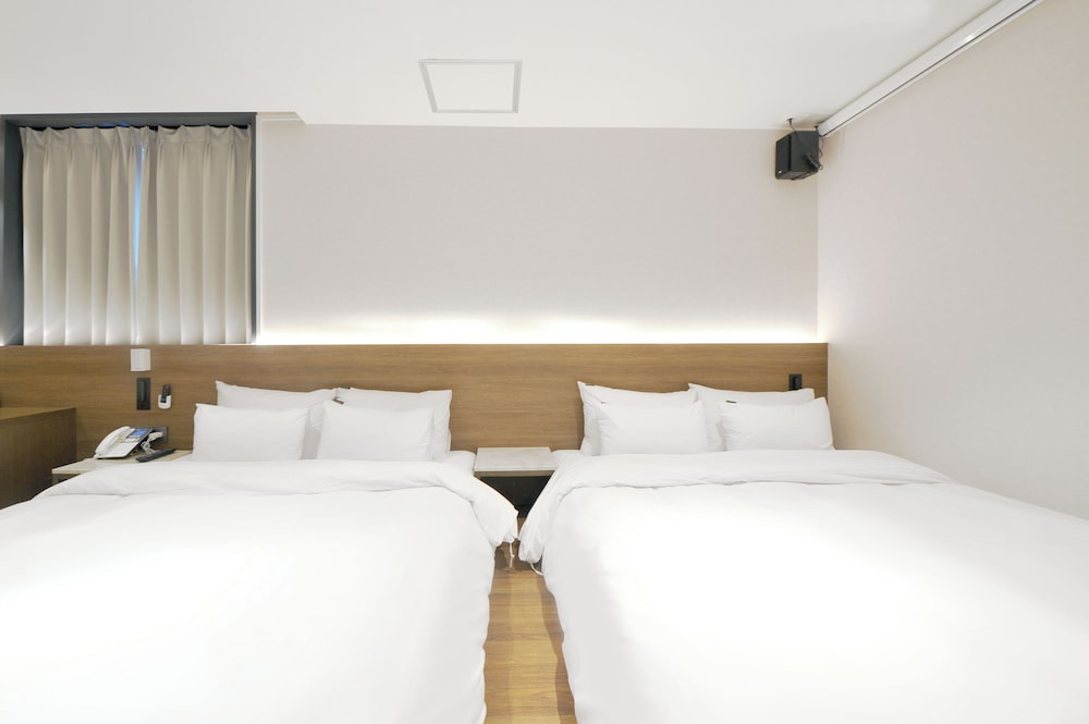Family Twin Room