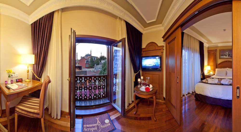 Family Suite, Connecting Rooms photo 2