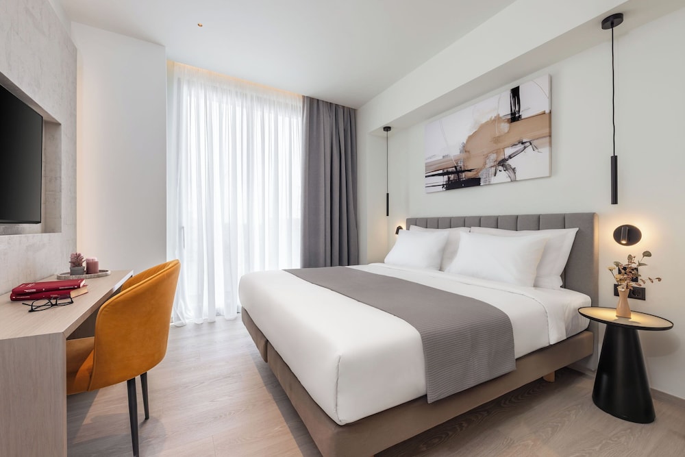 Grand Suite, City View
