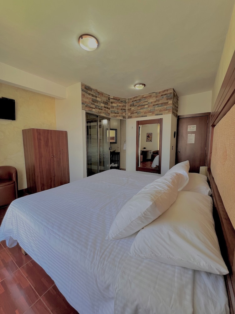 Basic Double Room, Garden View