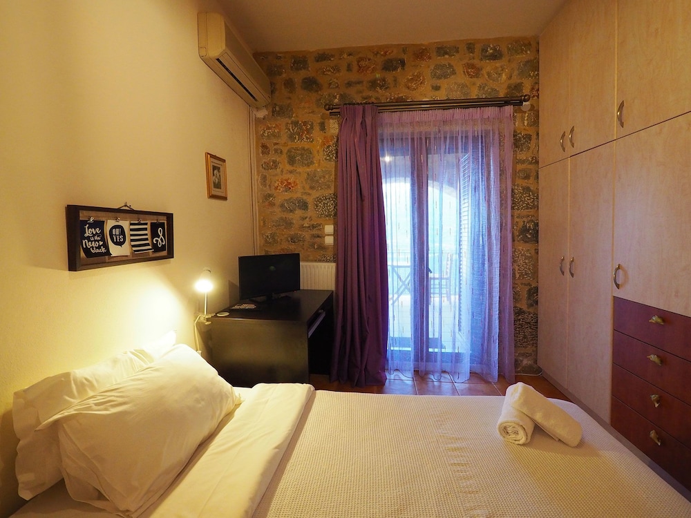 Family Room, 2 Bedrooms, Balcony, Sea View photo 1