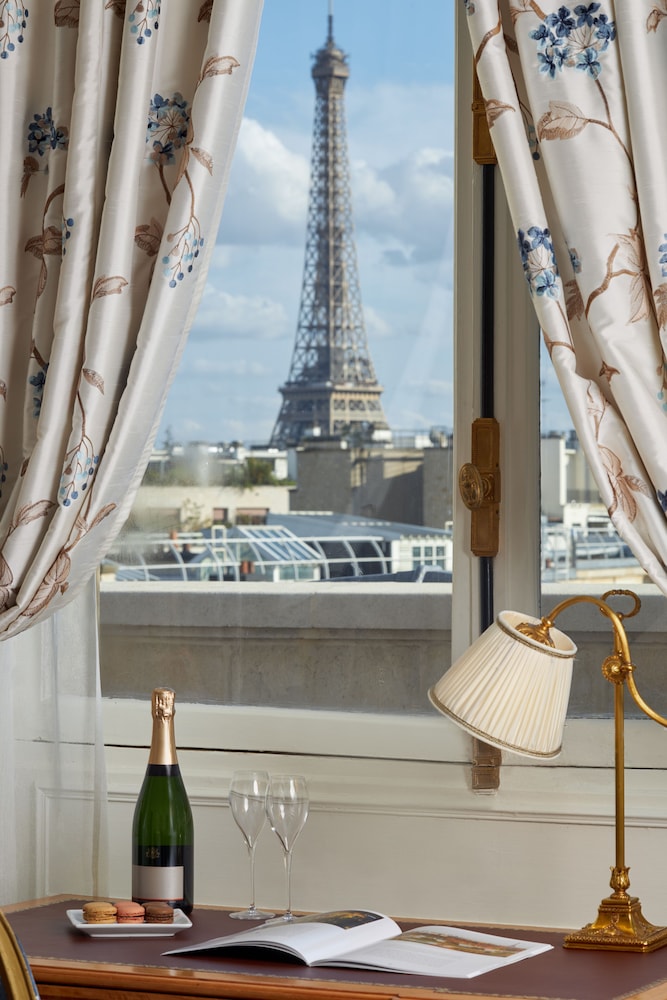 Suite Terrasse Tour Eiffel Suite Terrasse Tour Eiffel