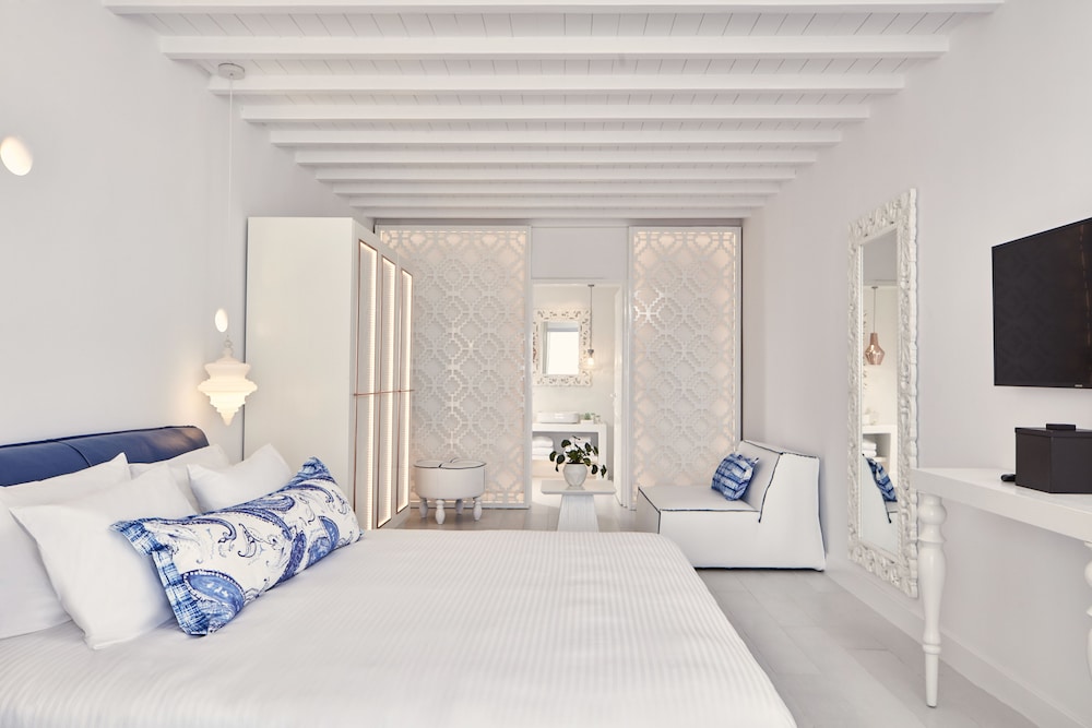 Junior Suite, Jetted Tub, Sea View - Photo 1