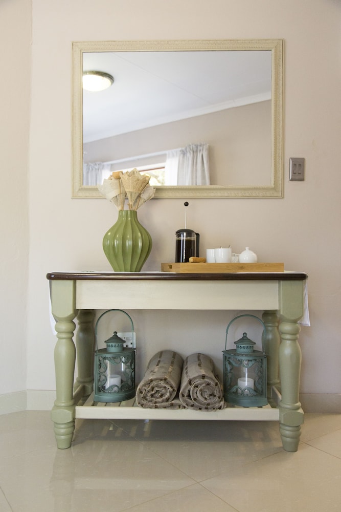 Family Cottage (Lemon Tree) photo 3
