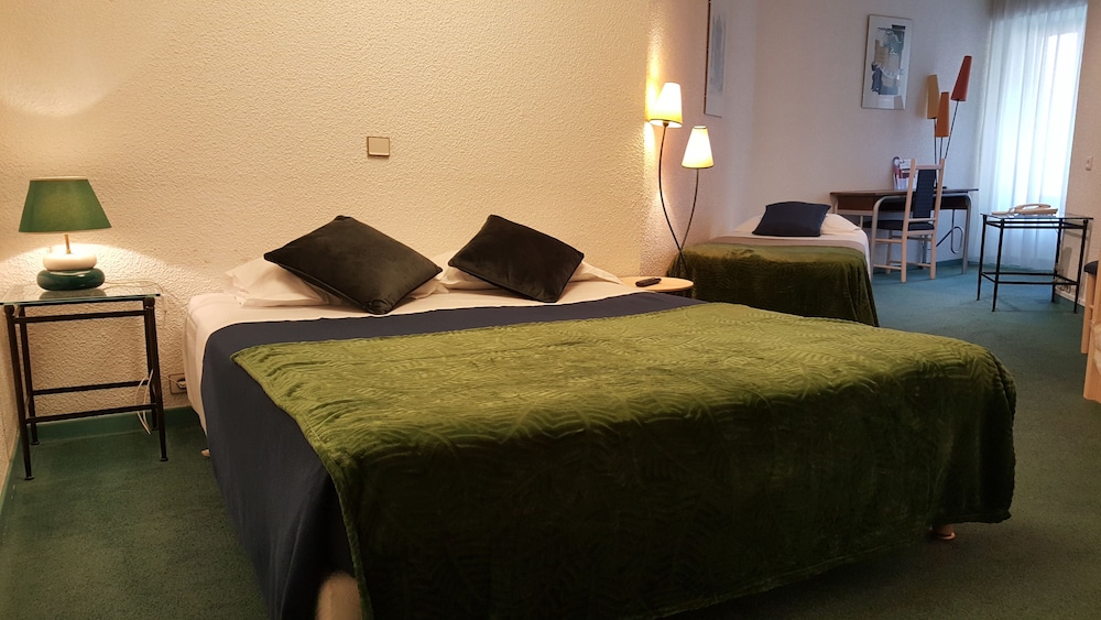 Superior Triple Room - Photo 1