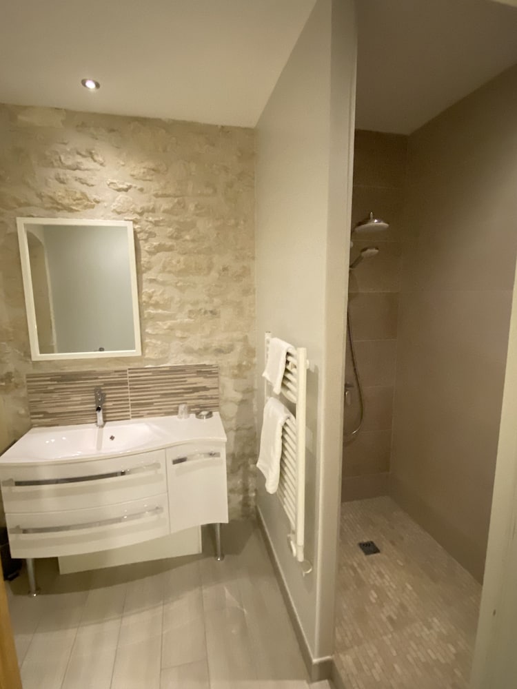 Suite, 1 Bedroom photo 2