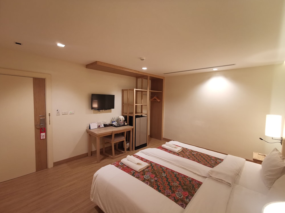 Basic Twin Room