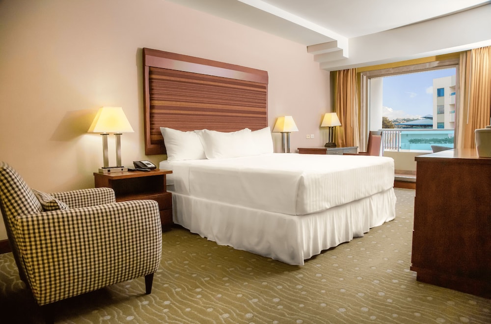 Junior Suite, 1 King Bed photo 1