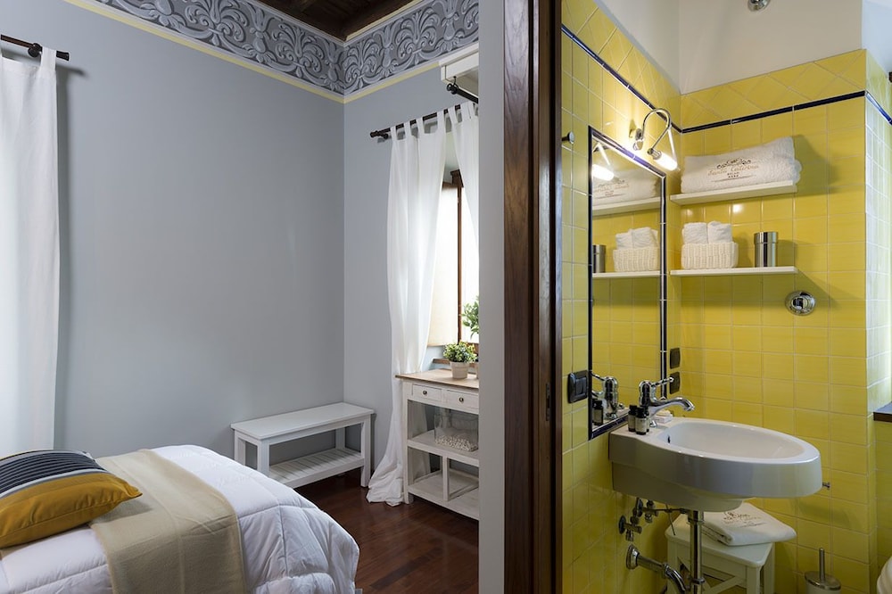 Deluxe Single Room photo 2
