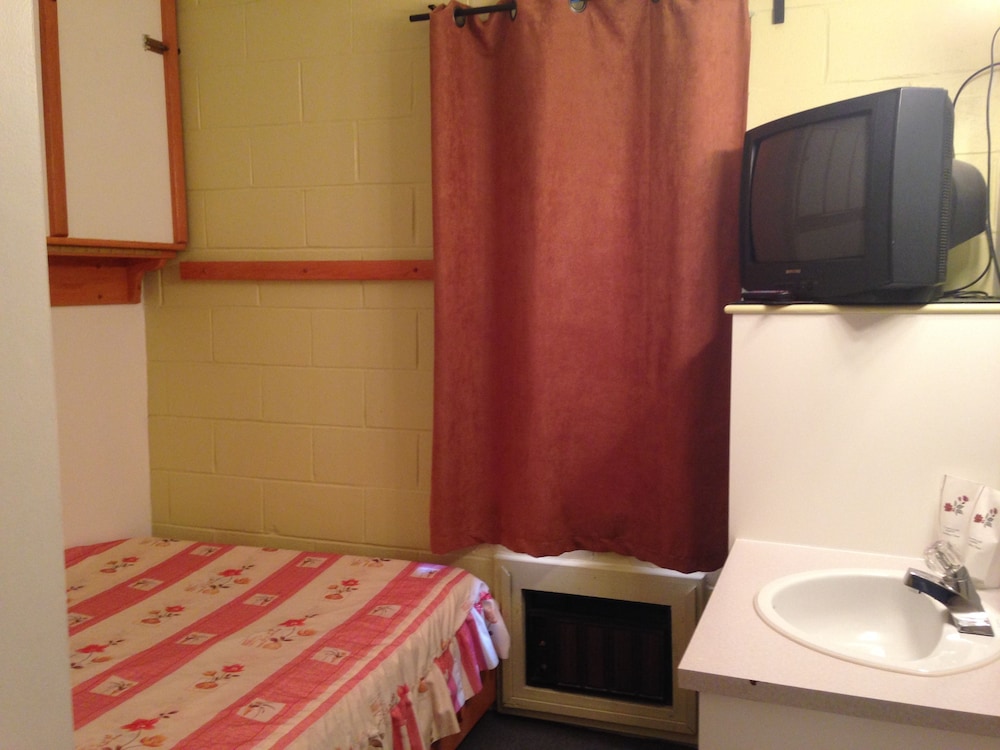Economy Room, 1 Double Bed photo 1