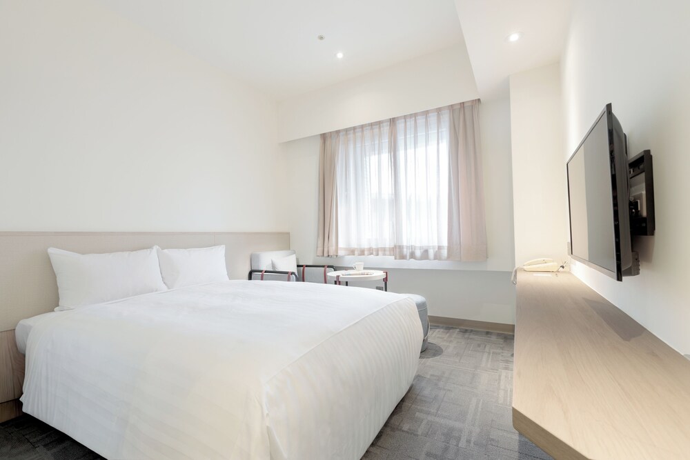 Elite Double Room, City View