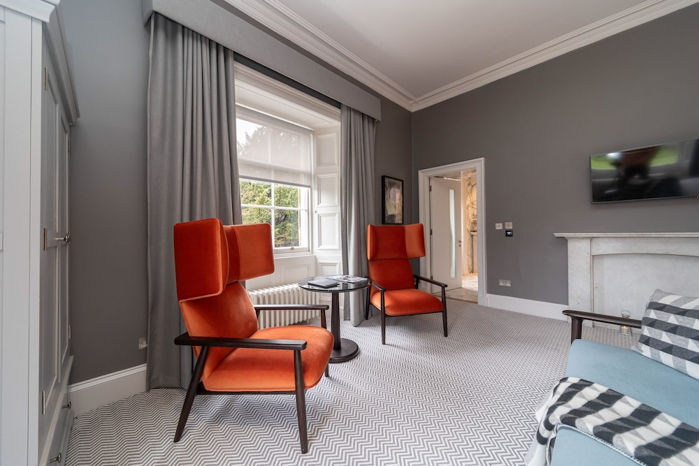 Signature Double Room thumbnail 6