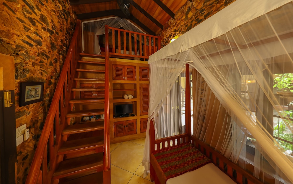 Cave (Standard Twin Room) photo 3