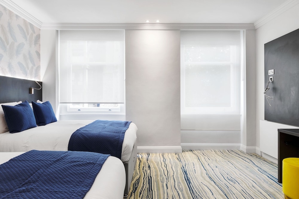 Deluxe Quadruple Room photo 3