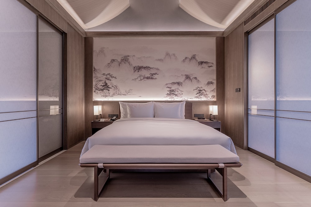 YINSHAN Suite