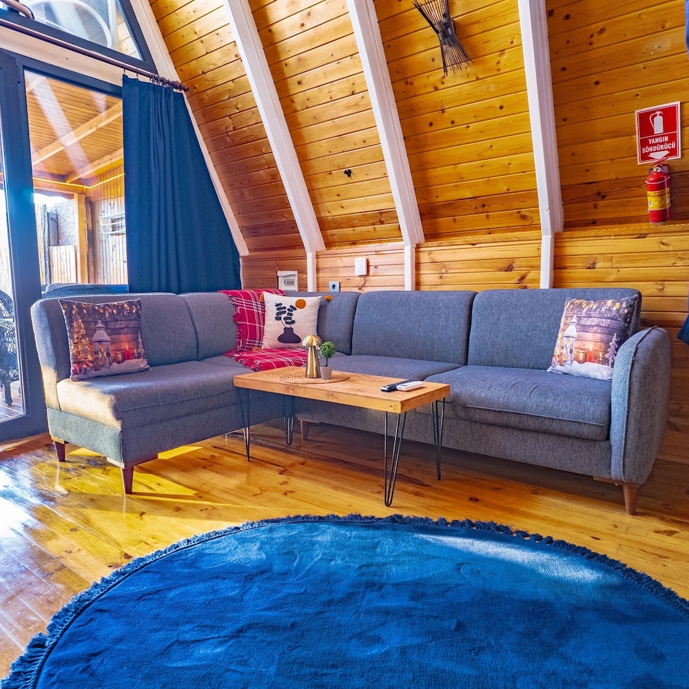 Deluxe Bungalow photo 1