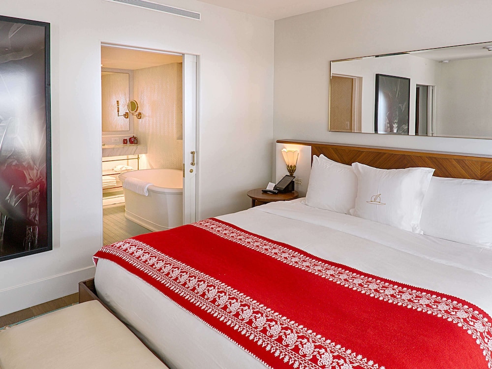 One Bedroom Suite (Non Smoking) (Accessible)
