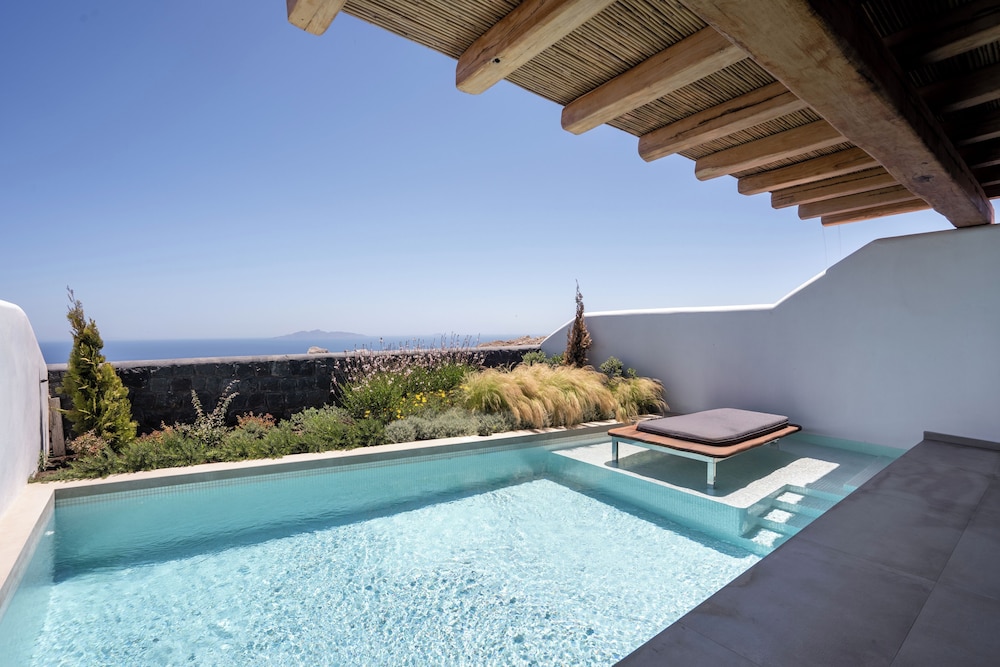 Executive Suite with sea view and swimming pool - Photo 12